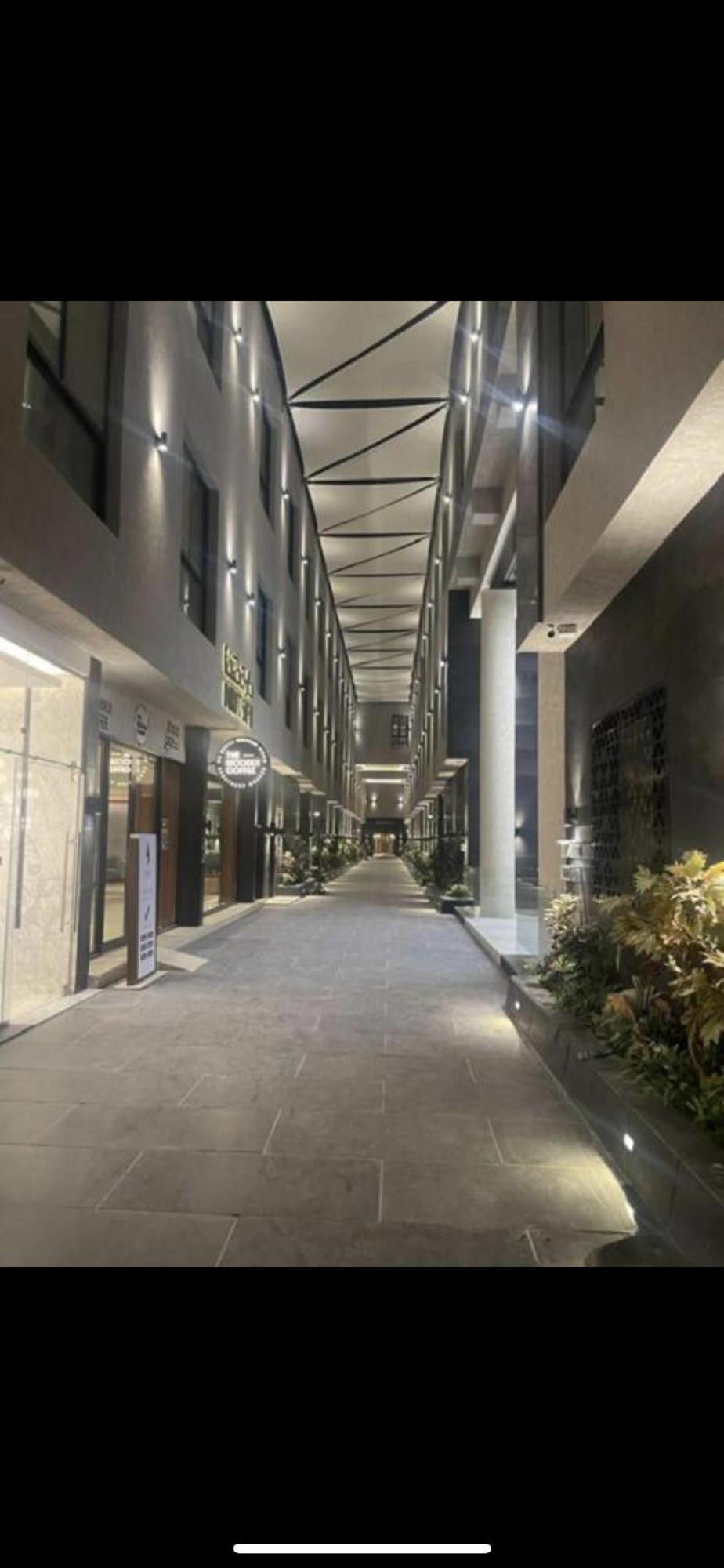 Luxy 2bd Near The Blvd