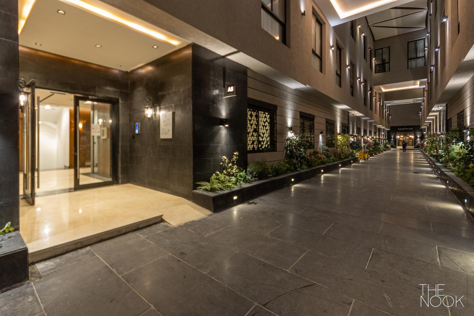Luxy 2bd Near The Blvd