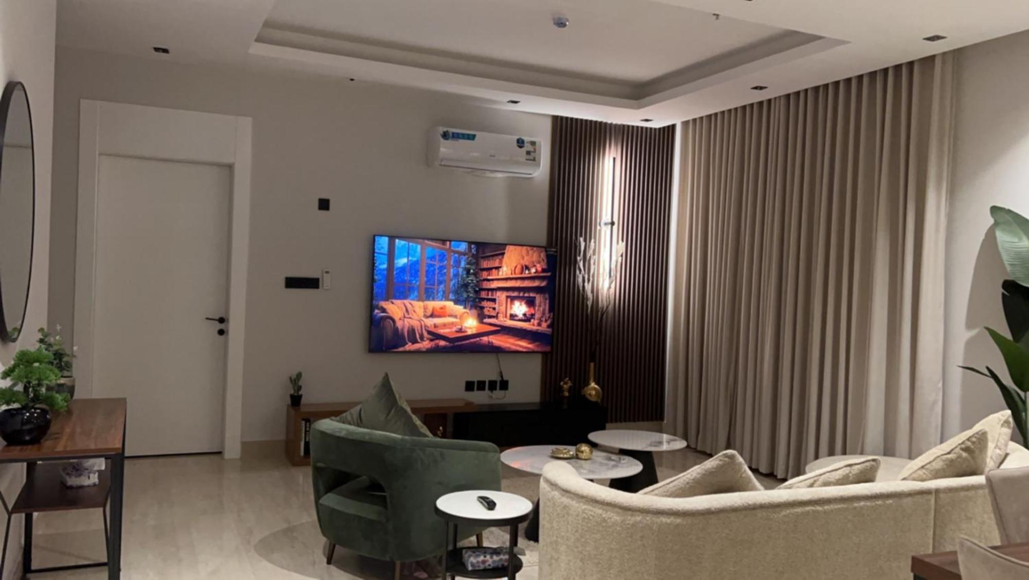 Luxy 2bd Near The Blvd
