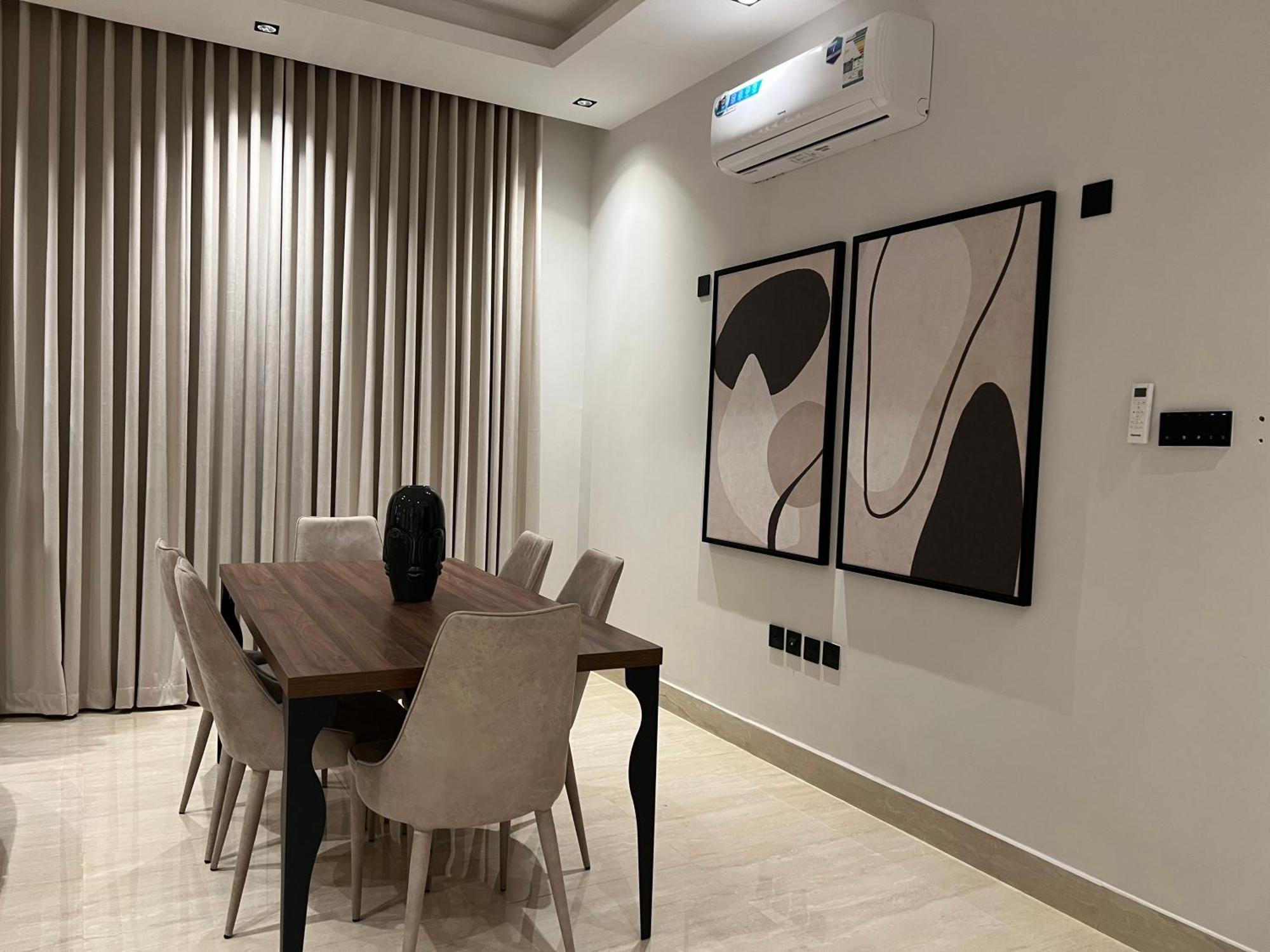 Luxy 2bd Near The Blvd